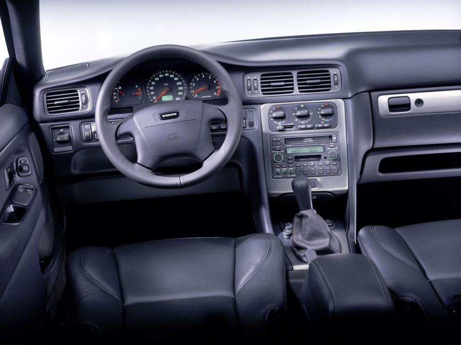  Volvo C70 1997 года  (фото 27 из 29)